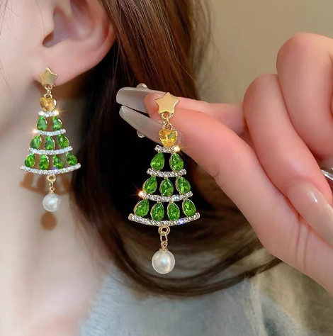 Retro Christmas Earrings with Diamond-Encrusted Stars